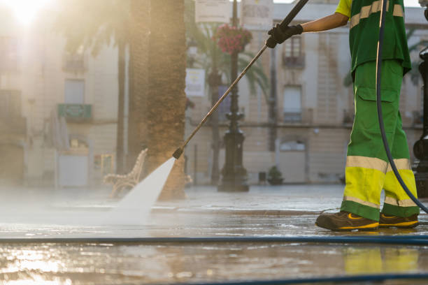 Best Pressure Washing Contractors  in Huntland, TN